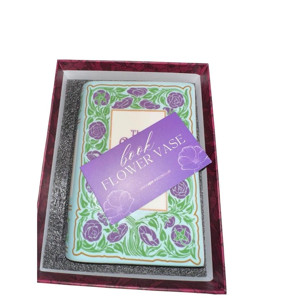 The Case of the Vanishing Violets Book Flower Vase in Gift Box - Picture 4 of 4